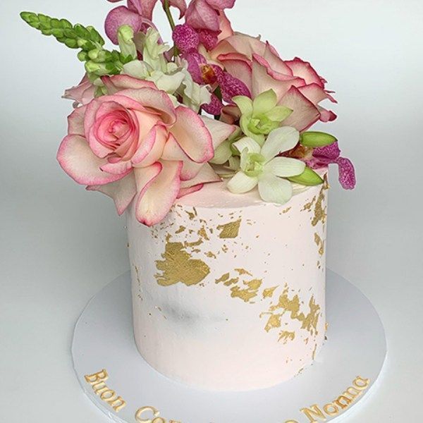 Fresh Blooms Gold Leaf Cake